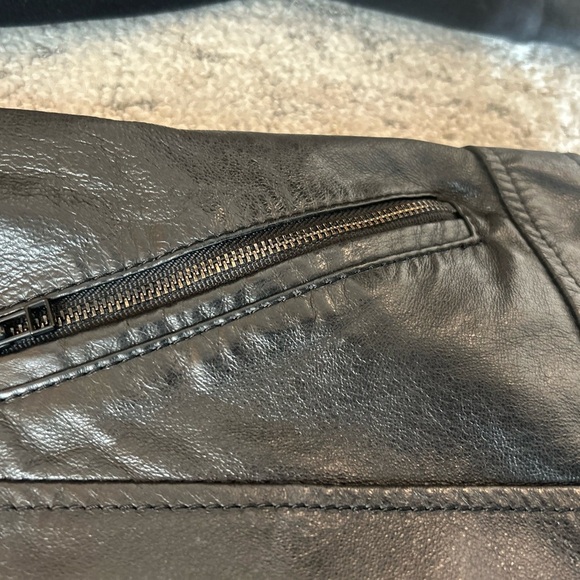 Danier S women’s jacket/vest beautiful condition Cotton/spandex sleeves - Picture 7 of 12